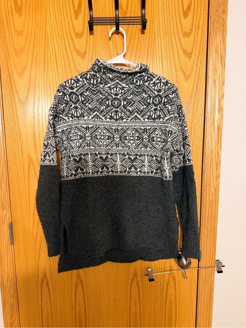 Womens gray and White Nordic Pattern Knit Sweater